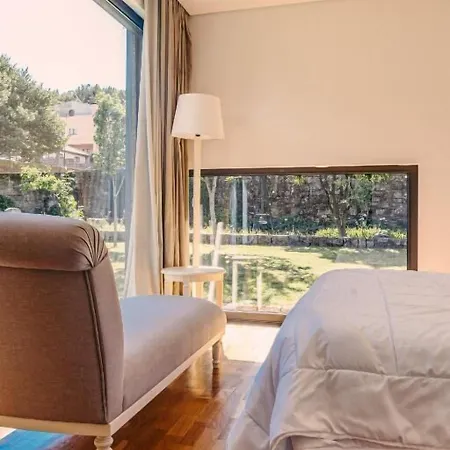 Alojamento de Turismo Rural Casa Mourôas *
